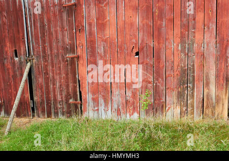 Vieille porte de grange, de la Suède, Scandinavie Banque D'Images