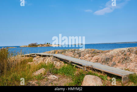 Coast de l'otu une île de la mer Baltique dans le sud de l'archipel de Stockholm, Suède, Scandinavie Banque D'Images