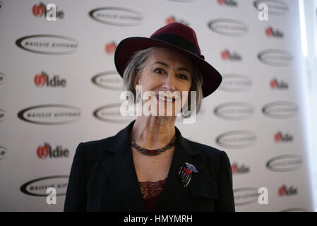 Maureen Lipman assistant à l'ancien de l'année des prix à des Simpsons dans le Strand, le centre de Londres. Banque D'Images