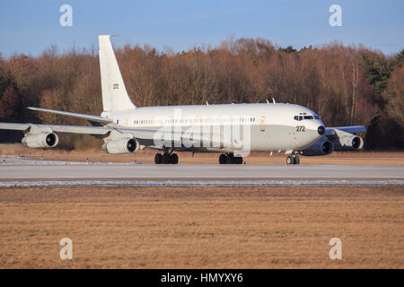 Allemagne/Manching Februar 10, 2015 : Israël - Air Force Boeing 707-3L6C, à l'atterrissage à l'aéroport de Manching. Banque D'Images