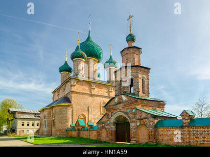 Eglise de Saint Jean Chrysostome et saint gate à Yaroslavl. C'est une partie de l'ensemble du temple de Korovniki, la Russie, l'anneau d'Or Banque D'Images