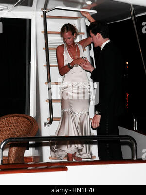 Lady Victoria Hervey sur un yacht à Cannes, France le 17 mai 2011. Photo par Francis Specker Banque D'Images