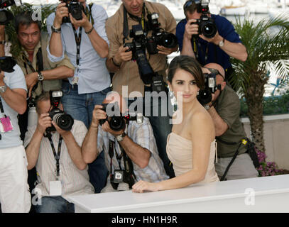 Penelope Cruz assiste à un photocall pour le film 'Los abrazos roto" lors du 62e Festival International du Film de Cannes le 19 mai 2009 à Cannes, France. Photo par Francis Specker Banque D'Images