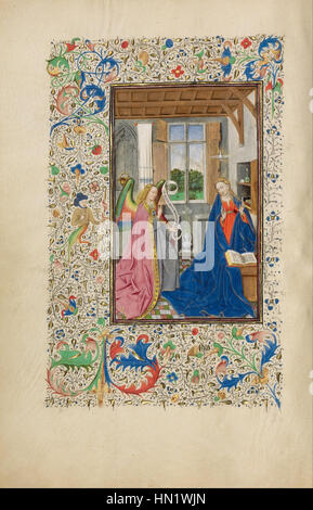 'L'Annonciation' du Maître des heures de Llangattock est une page manuscrite enluminée du XIVe siècle, représentant le moment biblique où l'ange Gabriel annonce à la Vierge Marie qu'elle concevra Jésus. L'œuvre est un exemple parfait d'enluminure manuscrite gothique, mettant en valeur des détails délicats et un riche symbolisme en religieux compris Banque D'Images