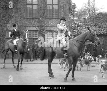 Le Prince de Galles assiste à la Brigade des chiens de glisser réunit à Staines. Banque D'Images