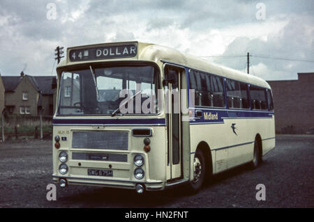 Edimbourg, Royaume-Uni - 1973 : image Vintage de bus à Édimbourg. Alexander Midland MLH 15 (675H) Inscription SWG. Banque D'Images