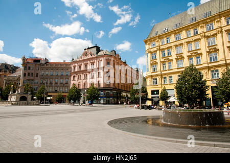 BRNO, République tchèque - Juillet 6, 2016 : la Place de la Liberté (Namesti svobody) qui est la plus grande place de la ville Banque D'Images