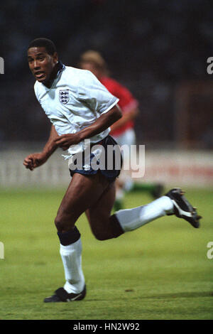 JOHN BARNES ANGLETERRE & LIVERPOOL FC 12 Septembre 1990 Banque D'Images