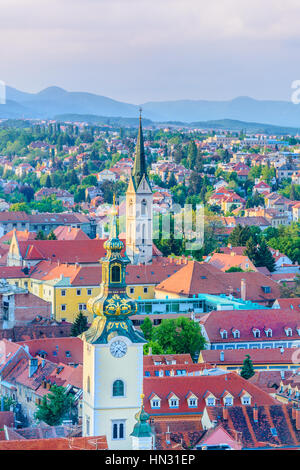 Vue panoramique aérienne sur le centre-ville de Zagreb en Croatie, l'Europe des points de repère. Banque D'Images