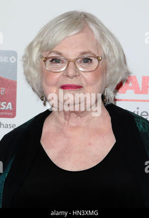 6 février 2017 - Los Angeles, CA, United States - 06 février 2017 - Los Angeles, Californie - June Squibb. 16e Congrès annuel de l'AARP films pour adultes bourses détenues au Beverly Wilshire Four Seasons Hotel. Crédit photo : F. Sadou/AdMedia (crédit Image : © F. Sadou/AdMedia via Zuma sur le fil) Banque D'Images