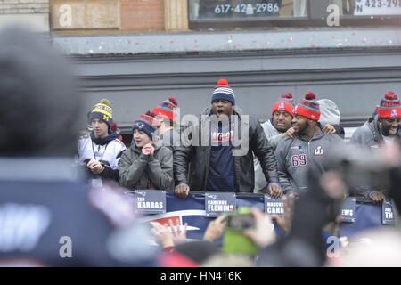 Boston, Massachusetts, USA. 7 Février, 2017. Les fans en sont venus à une pluie d'hiver et la neige tempête à Boston pour célébrer les New England Patriots la victoire du Super Bowl. Credit : Kenneth Martin/ZUMA/Alamy Fil Live News Banque D'Images