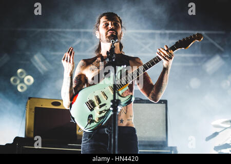 7 février 2017 : Biffy Clyro performing live au Gran Teatro Geox Padoue pour leur 'tour' de suspension 2017 concert Foto : Alessandro Bosio/CronosFoto Banque D'Images