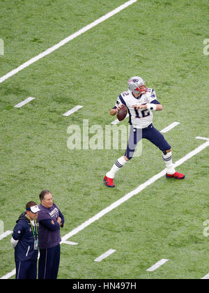 Houston, Texas, USA. 05Th Feb 2017. New England Patriots l'entraîneur-chef Bill Belichick et New England Patriots de coordonnateur offensif Josh McDaniels en action avant le Super Bowl LI entre les New England Patriots et les Falcons d'Atlanta à NRG Stadium à Houston, Texas. Charles Baus/CSM/Alamy Live News Banque D'Images