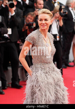 Naomi Watts arrive à la première pour le film 'La Tête Haute' à la 68e Festival de Cannes le 13 mai 2015 à Cannes, France. Photo par Photo par Francis Specker Banque D'Images