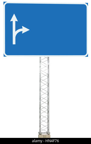 La jonction de route Autoroute direction Info Sign pancarte, Grand Bleu Vide Vide isolé en bordure de l'espace de copie la signalisation de circulation Flèches Post poteau Banque D'Images