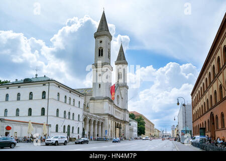 Munich, Allemagne - le 6 août 2016 : la paroisse catholique et l'église de l'Université Saint-Louis, appelé Ludwigskirche Banque D'Images