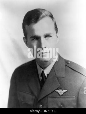 GEORGE H.W.Bush Président des États-Unis comme un pilote de l'US Navy en 1944 Banque D'Images