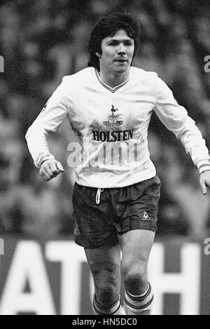 STEVE PERRYMAN Tottenham Hotspur FC 21 février 1985 Banque D'Images