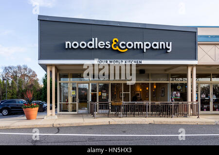 Fairfax, États-Unis - le 3 décembre 2016 : Noodles & Company World cuisine façade magasin en Virginie Banque D'Images