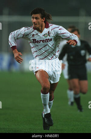 ANDREA SILENZI TORINO FC 27 Octobre 1993 Banque D'Images