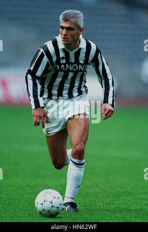 FABRIZIO RAVANELLI JUVENTUS FC 26 Octobre 1993 Banque D'Images