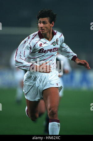 ANDREA SILENZI TORINO FC 27 Octobre 1993 Banque D'Images