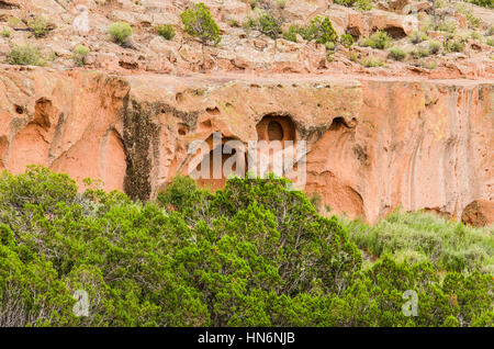 Tsankawi propriétés en falaises au Bandelier National Monument Banque D'Images