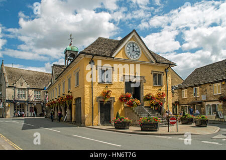 Le centre-ville de Tetbury, une ville rurale dans Cotswolds Gloucestershire, Angleterre Banque D'Images