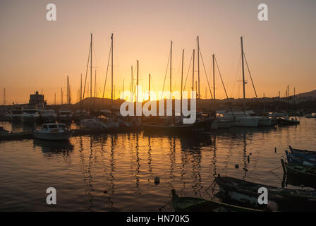 Marina del Sur en Las Galletas, Tenerife, au coucher du soleil Banque D'Images