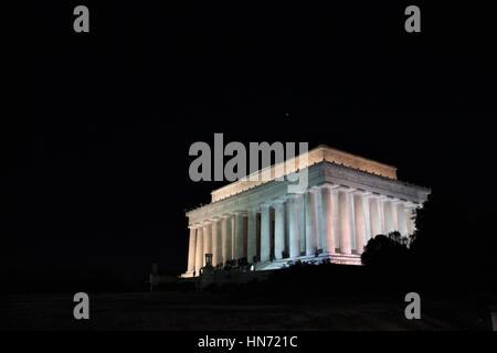 Lincoln Memorial la nuit avec Vénus se lever au-dessus, Washington DC Banque D'Images