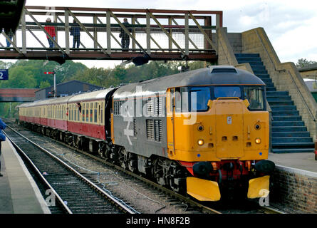 British Rail class 31 31108 diesel, laissant wansford, Nene Valley heritage railway line, Peterborough, españa Banque D'Images