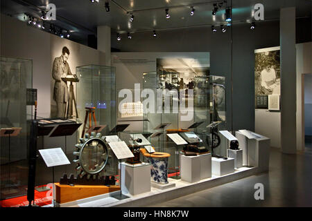 L'intérieur du Musée Einstein, dans le Musée Historique de Berne ('Bernisches Historisches Museum'), Berne, Suisse. Banque D'Images