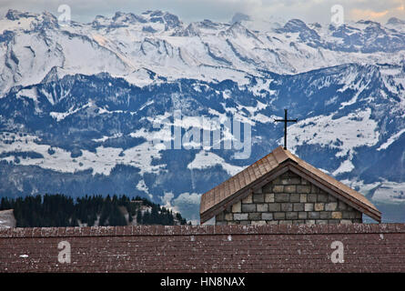 Vue de les Alpes suisses depuis le sommet du Mont Rigi, Suisse. Banque D'Images