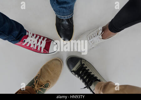 Différents les pieds sur le sol Banque D'Images