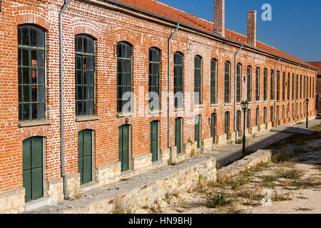 Ancienne usine de soie abandonnés dans la ville de Soufli, région d'Evros, Thrace, Grèce. L'usine a été très actif lors de Soufli avait un maire la production de soie. Banque D'Images