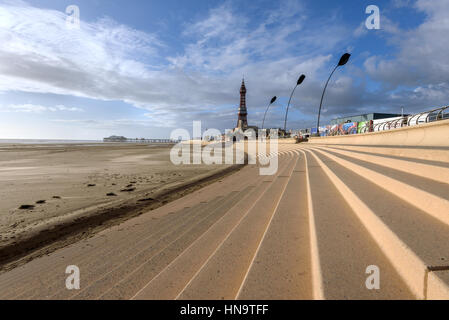 Sur la tour de Blackpool Pleasure Beach de Blackpool, Lancashire, UK Banque D'Images