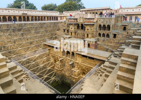 Abhaneri, Inde, 21 janvier 2017 - Le Chand Baori Abhaneri en cage, Rajasthan, Inde. Banque D'Images