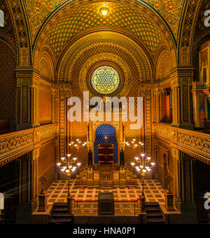 Bima, autel, synagogue Espagnole, de l'intérieur tourné, Josefov, le Quartier Juif, Prague, la Bohême, République Tchèque Banque D'Images