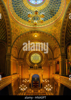 Bima, autel, synagogue Espagnole, de l'intérieur tourné, Josefov, le Quartier Juif, Prague, la Bohême, République Tchèque Banque D'Images