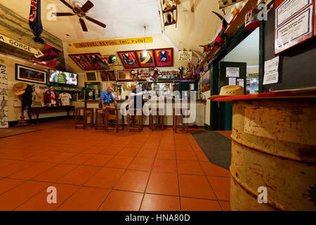 À l'intérieur de l'hôtel de fer vêtu, en Bar, Pilbara, Australie occidentale. Banque D'Images