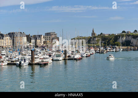 Dieppe (nord de la France) : marina 'bassin' Ango Banque D'Images