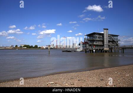 Yacht club de Greenwich et environs, y compris l'industrie de la rivière Thames. Banque D'Images