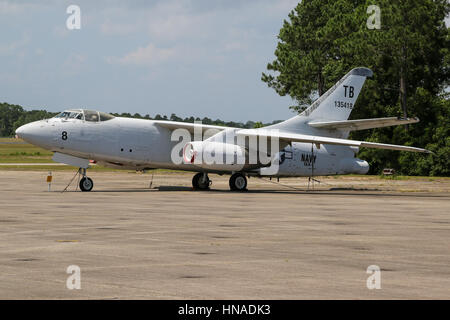 Douglas A-3 Skywarrior - conçu comme un bombardier stratégique pour la Marine américaine, parmi les plus anciens porte-avions en histoire Banque D'Images