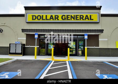 Dollar General store front bas prix, Florida, USA Banque D'Images
