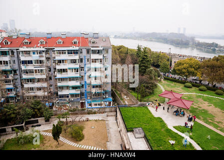 Les bâtiments avec parc proche Lac Xuanwu à Nanjing Banque D'Images