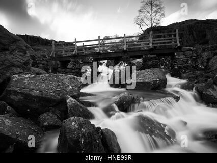 Photographie par © Jamie Callister. Idwal Falls, parc national de Snowdonia, Gwynedd, au nord du Pays de Galles, 4 février 2017. [Aucun] [Total 6 photos] Banque D'Images