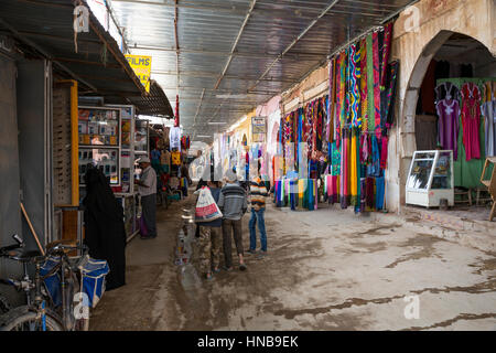 Marrakech, Maroc. Scène de marché. Banque D'Images