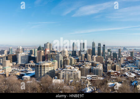 Ville de Montréal à partir du belvédère Kondiaronk / Mont-Royal en hiver ((2017) Banque D'Images