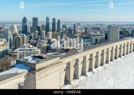 Montréal, CA - 10 Février 2017 : Skyline de Belvédère Kondiaronk Banque D'Images