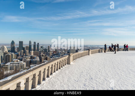 Montréal, CA - 10 Février 2017 : Skyline de Belvédère Kondiaronk Banque D'Images